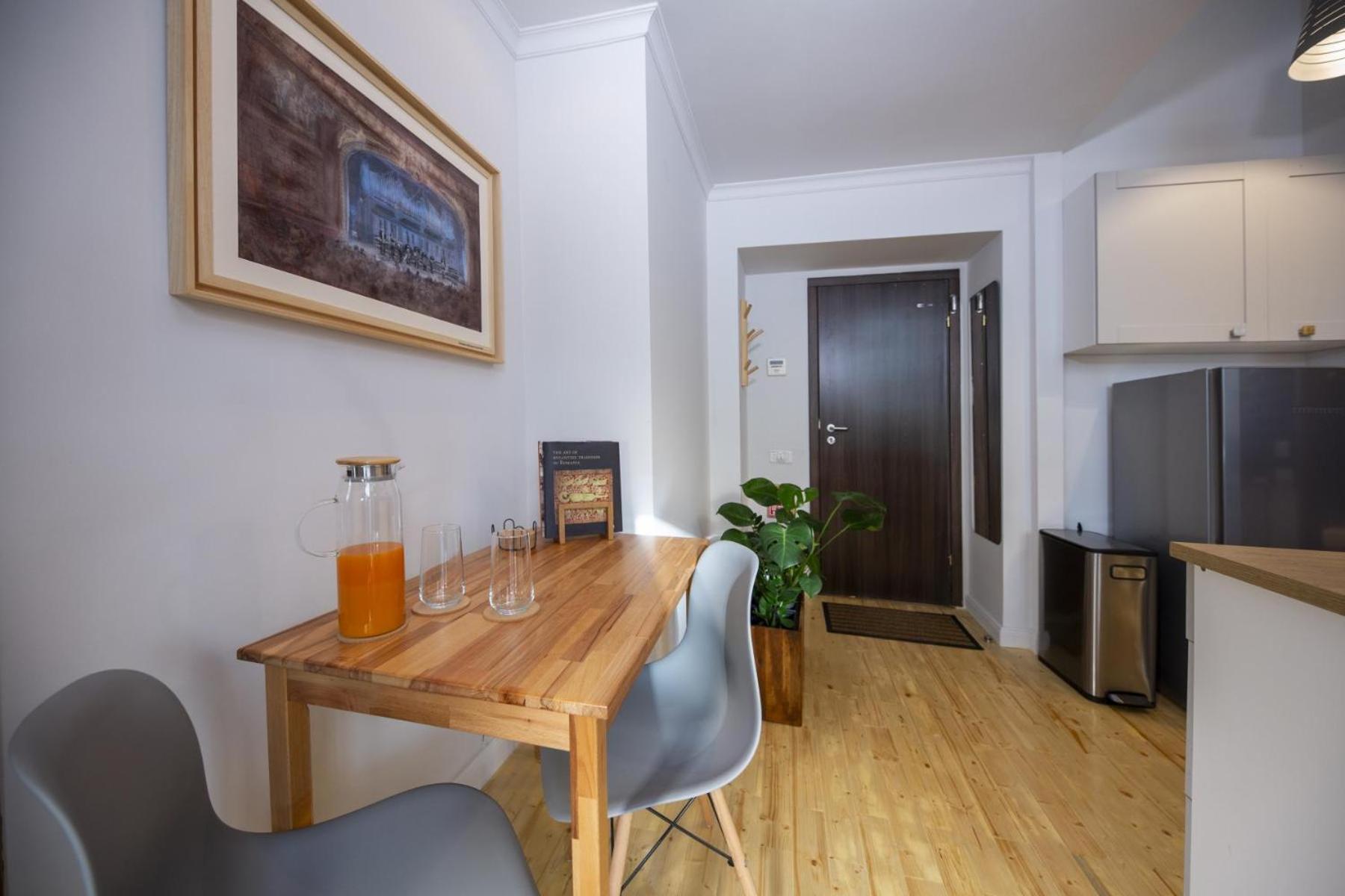 Athenaeum Spacious& Cozy 1Br Prime Location W Balcony Bucharest Luaran gambar